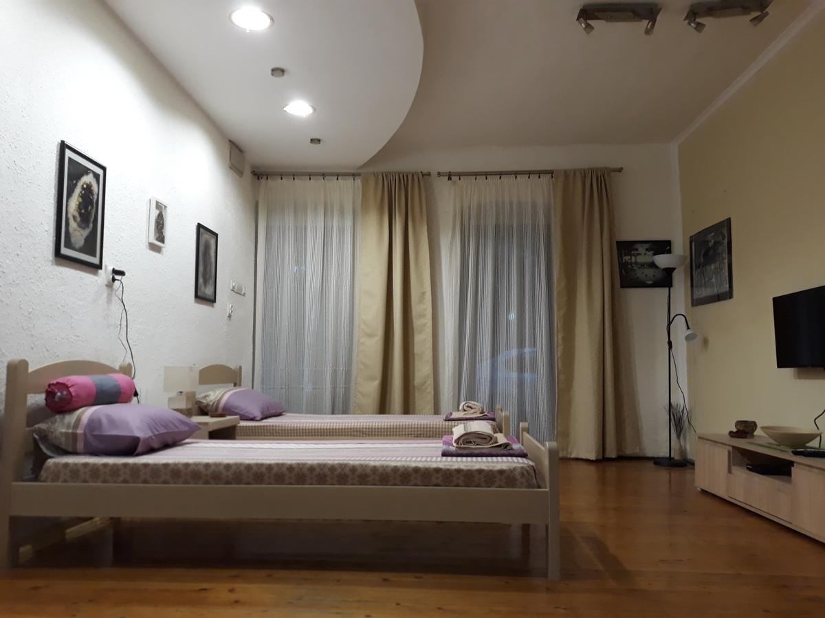 Apartman Centar เซทินเจ ภายนอก รูปภาพ